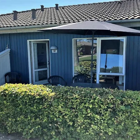 Jon - 50m From The Sea By Interhome