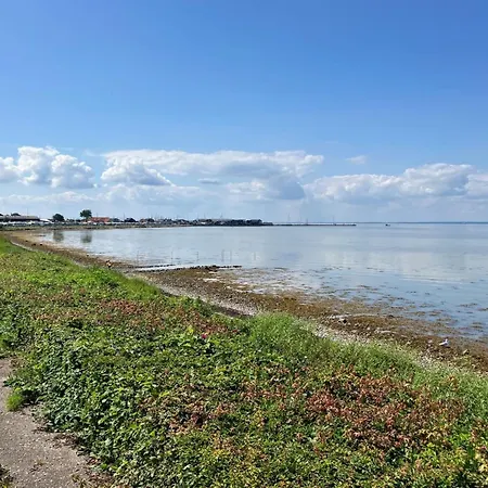 Jon - 50m From The Sea By Interhome *